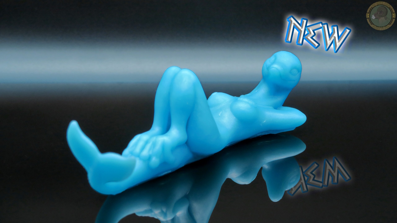 A 'Kiki Squishy' figure display.